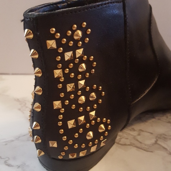 BCBGeneration stud ankle boots - Picture 5 of 5